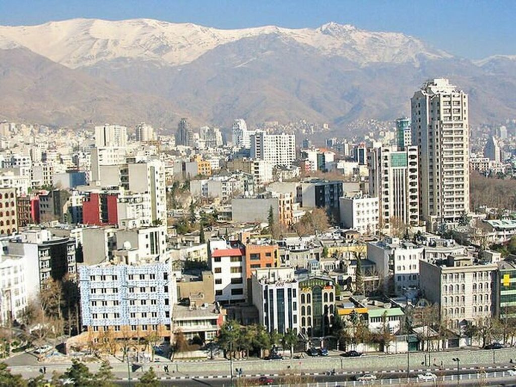 پیش‌بینی جدید رییس اتحادیه مشاوران املاک از قیمت مسکن تا پایان سال/ جهش دوباره قیمت‌ها در راه است یا ریزش قیمت؟