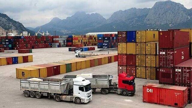 وزن صادرات گمرکات خراسان جنوبی ۴۷ درصد افزایش یافت وزن صادرات گمرکات خراسان جنوبی ۴۷ درصد افزایش یافت